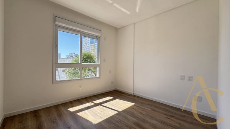 Apartamento à venda – 3 suítes com lavabo – Estreito – Florianópolis/SC