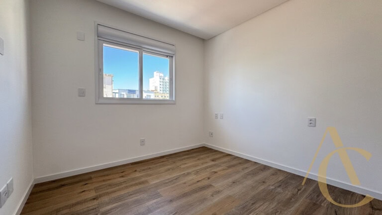 Apartamento à venda – 3 suítes com lavabo – Estreito – Florianópolis/SC