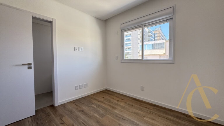 Apartamento à venda – 3 suítes com lavabo – Estreito – Florianópolis/SC