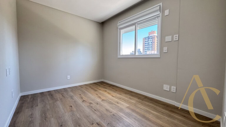 Apartamento à venda – 3 suítes com lavabo – Estreito – Florianópolis/SC