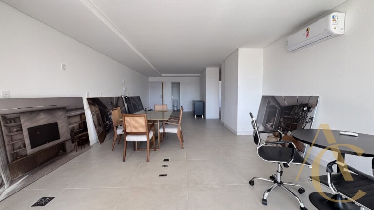 Apartamento à venda – 3 suítes com hobby box – Estreito – Florianópolis/SC