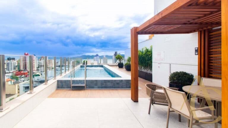 Apartamento à venda – 3 suítes com lavabo – Estreito – Florianópolis/SC