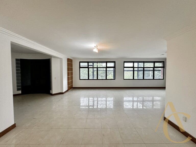Prédio para alugar, 1.097 m² – Capoeiras – Florianópolis/SC.