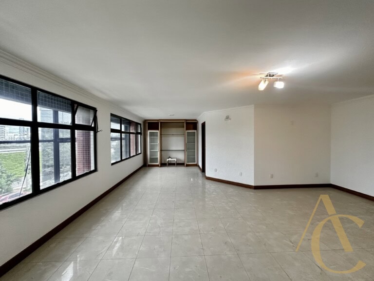 Prédio para alugar, 1.097 m² – Capoeiras – Florianópolis/SC.