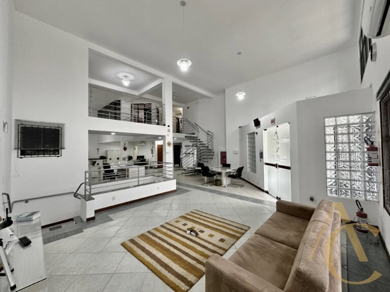Prédio para alugar, 1.097 m² – Capoeiras – Florianópolis/SC.