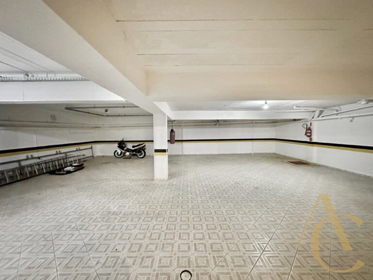 Prédio para alugar, 1.097 m² – Capoeiras – Florianópolis/SC.