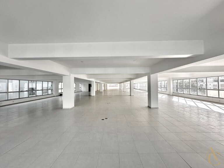 Sala para alugar – Trindade – Florianópolis/SC.