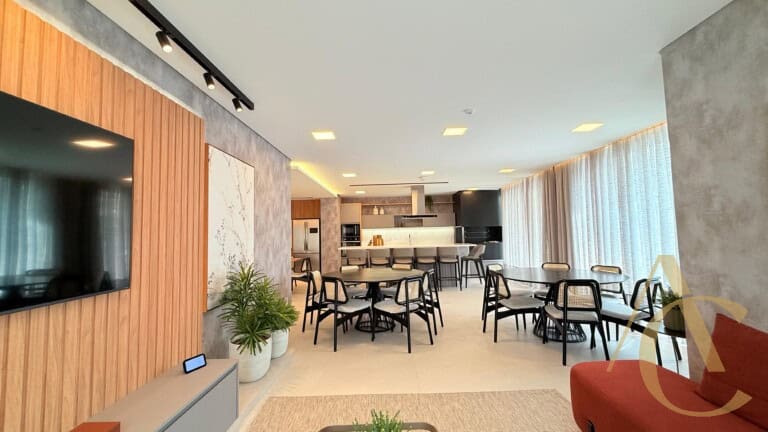 Apartamento à venda – 3 suítes com hobby box – Estreito – Florianópolis/SC