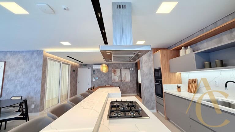 Apartamento à venda – 3 suítes com lavabo – Estreito – Florianópolis/SC