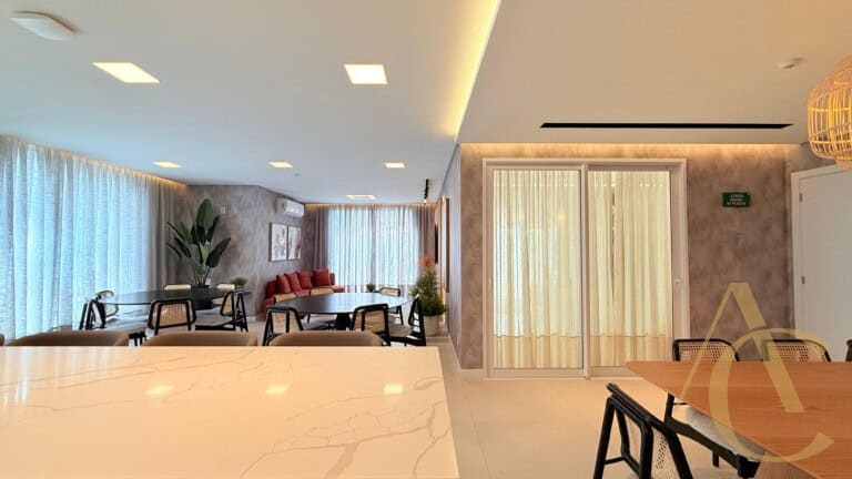 Apartamento à venda – 3 suítes com lavabo – Estreito – Florianópolis/SC