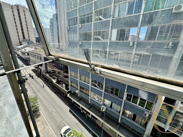 Sala para alugar – 27,70m² – Centro – Florianópolis/SC.