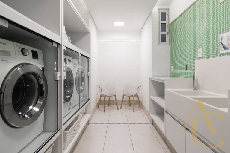 Estudio decorado para venda – Centro – Florianópolis/SC.