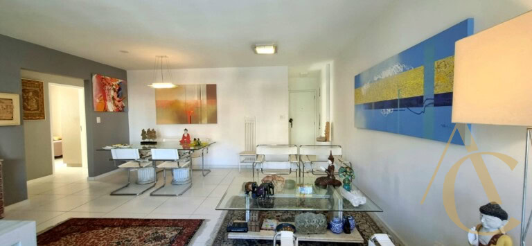 Apartamento à venda – 2 quartos – Centro – Florianópolis/SC.