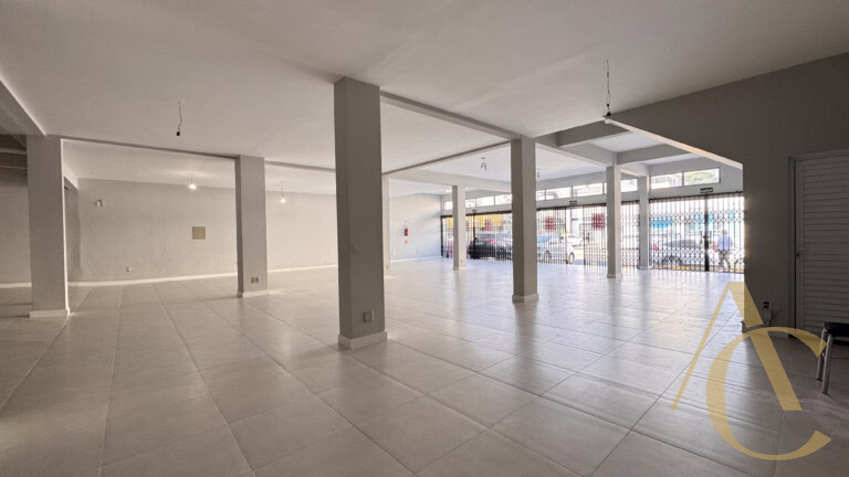 Loja para locação – Kobrasol – São José/SC.