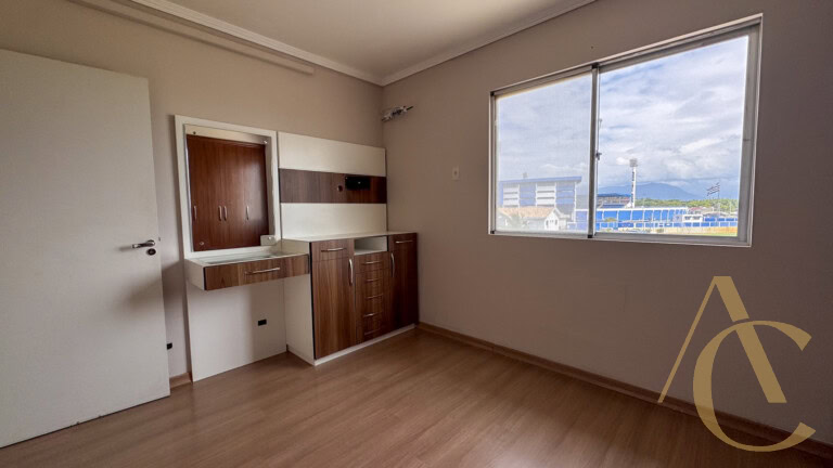 Apartamento para alugar – 2 quartos – Carianos – Florianópolis/SC.