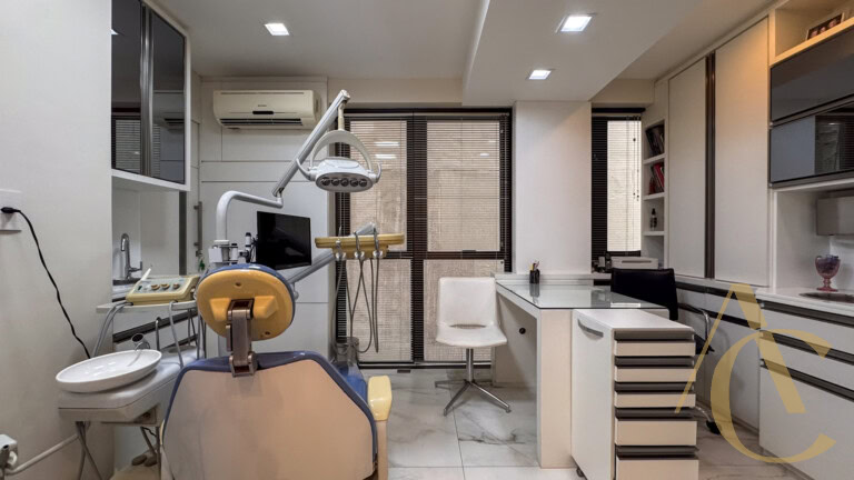 RESERVADO – Sala para alugar – 39,74m² – Centro – Florianópolis/SC.