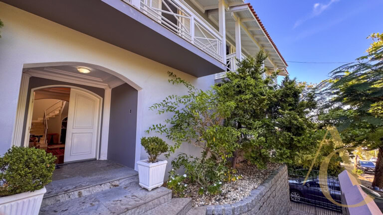 Casa residencial alto padrão para locação – Itaguaçu – Florianópolis/SC.