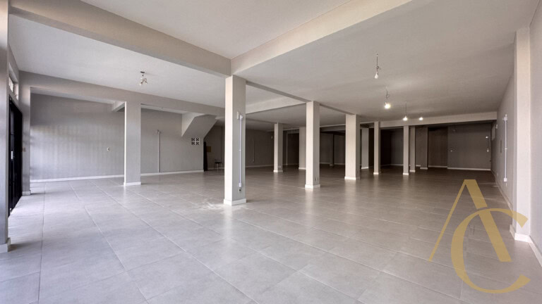 Loja para locação – Kobrasol – São José/SC.