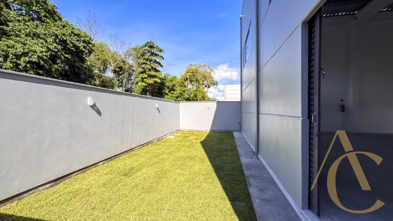 Galpão para alugar – 268,15m²  – Sertão do Maruim – São José/SC.