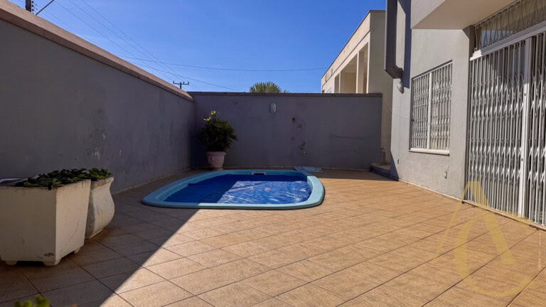 Casa residencial alto padrão para locação – Itaguaçu – Florianópolis/SC.