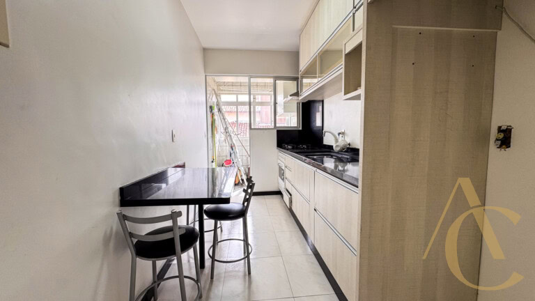 Apartamento para alugar – 2 quartos – Carianos – Florianópolis/SC.