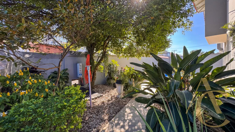 Casa residencial alto padrão para locação – Itaguaçu – Florianópolis/SC.