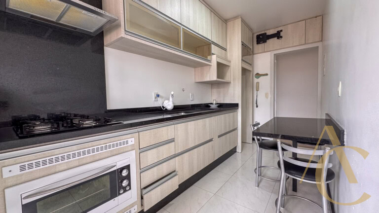Apartamento para alugar – 2 quartos – Carianos – Florianópolis/SC.