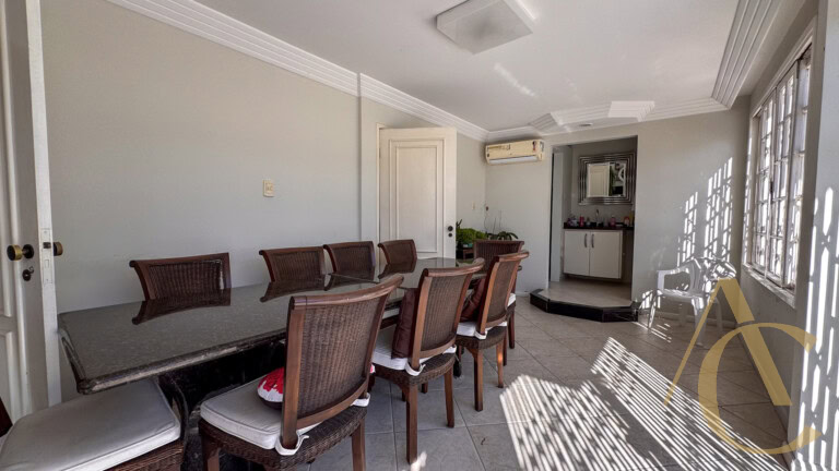 Casa residencial alto padrão para locação – Itaguaçu – Florianópolis/SC.