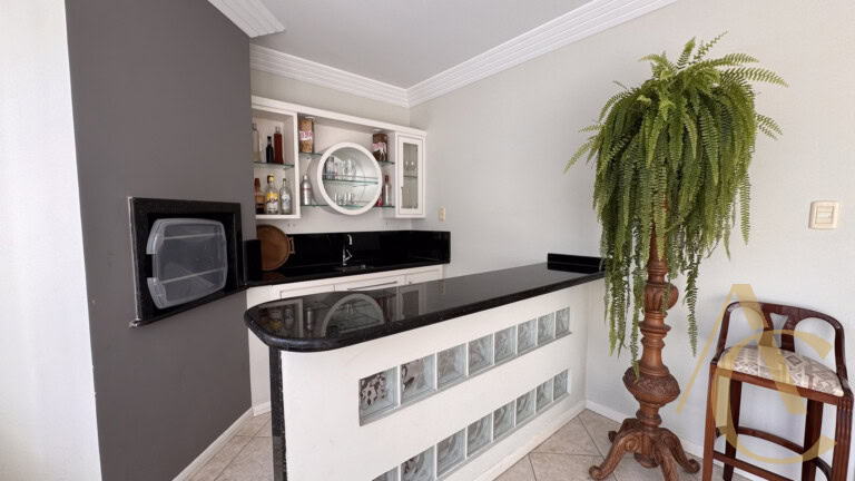 Casa residencial alto padrão para locação – Itaguaçu – Florianópolis/SC.