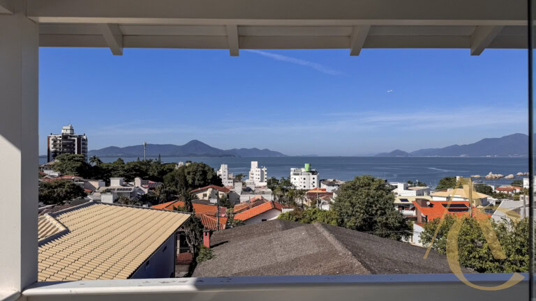 Casa residencial alto padrão para locação – Itaguaçu – Florianópolis/SC.