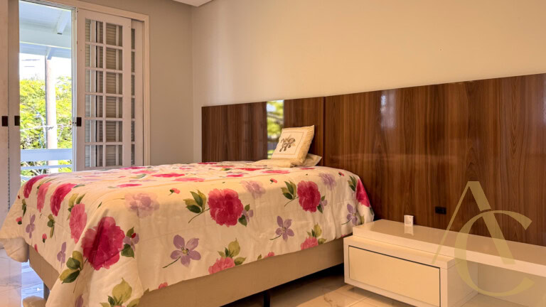 Casa residencial alto padrão para locação – Itaguaçu – Florianópolis/SC.