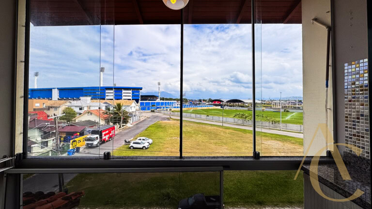 Apartamento para alugar – 2 quartos – Carianos – Florianópolis/SC.