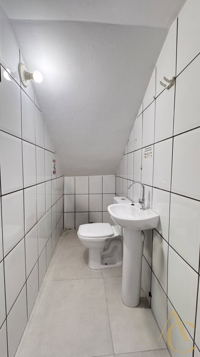 Loja para locação – Kobrasol – São José/SC.