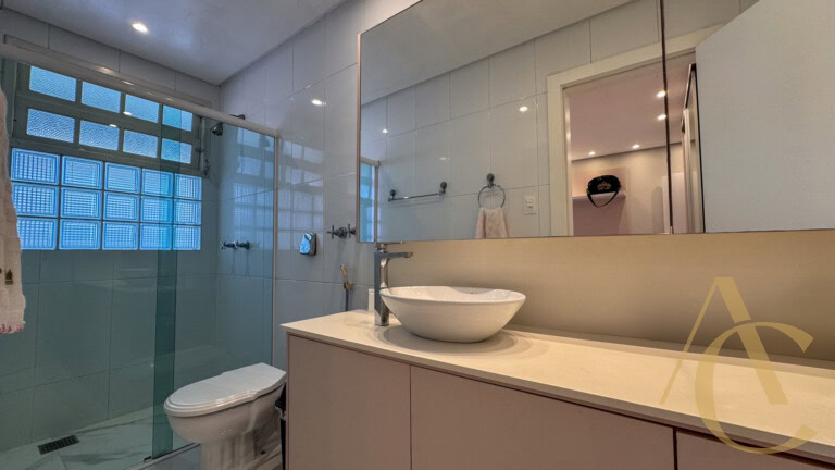 Casa residencial alto padrão para locação – Itaguaçu – Florianópolis/SC.