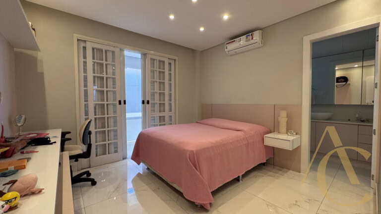 Casa residencial alto padrão para locação – Itaguaçu – Florianópolis/SC.