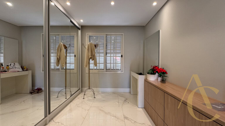 Casa residencial alto padrão para locação – Itaguaçu – Florianópolis/SC.