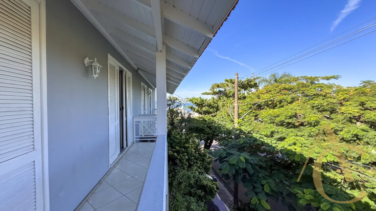 Casa residencial alto padrão para locação – Itaguaçu – Florianópolis/SC.