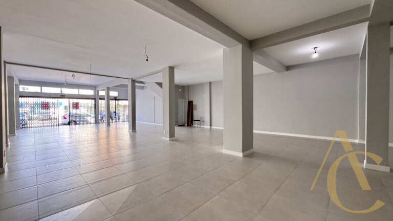 Loja para locação – Kobrasol – São José/SC.