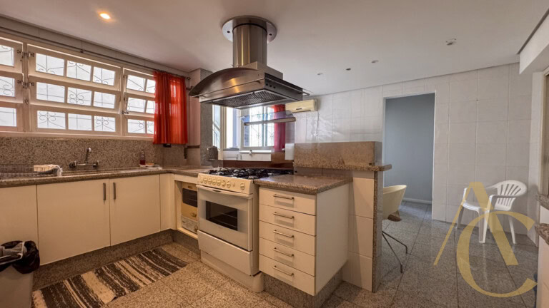 Casa residencial alto padrão para locação – Itaguaçu – Florianópolis/SC.