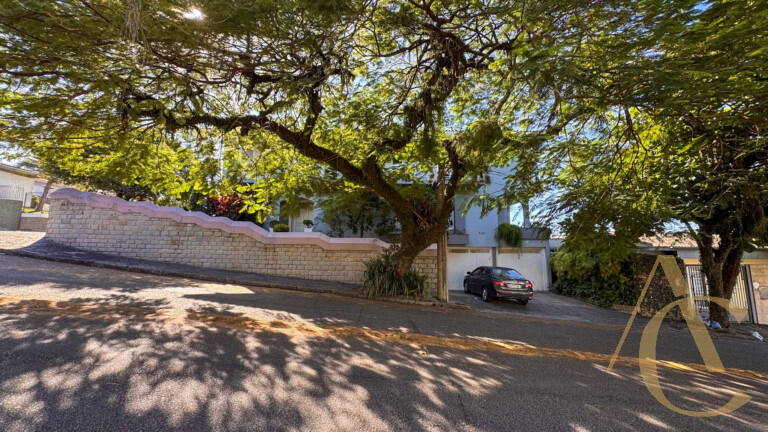 Casa residencial alto padrão para locação – Itaguaçu – Florianópolis/SC.