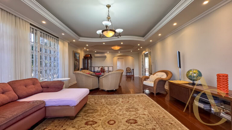 Casa residencial alto padrão para locação – Itaguaçu – Florianópolis/SC.