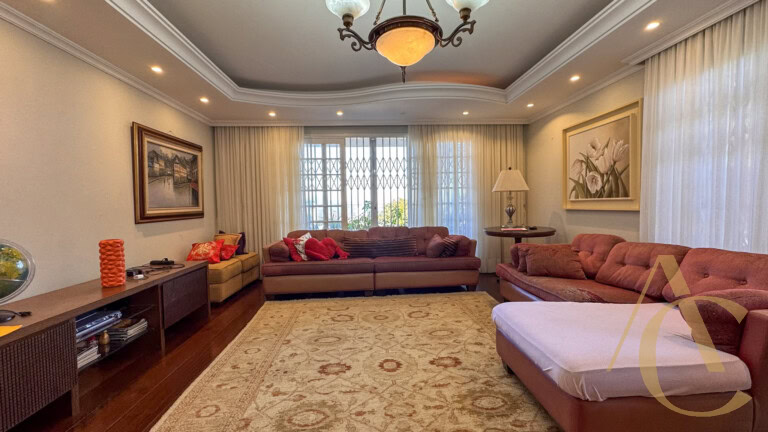 Casa residencial alto padrão para locação – Itaguaçu – Florianópolis/SC.