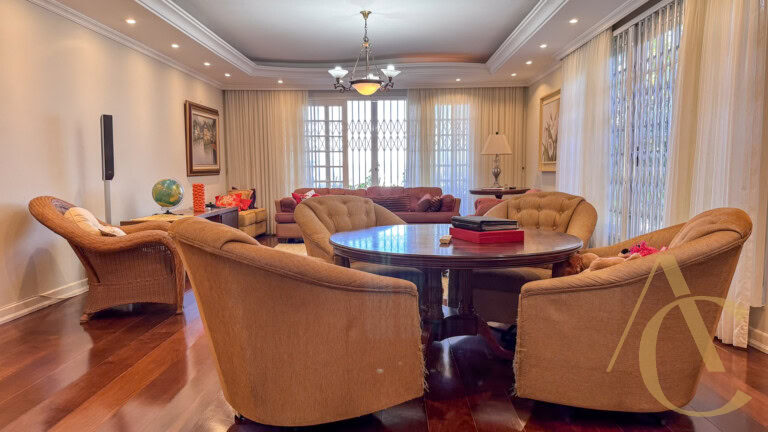 Casa residencial alto padrão para locação – Itaguaçu – Florianópolis/SC.