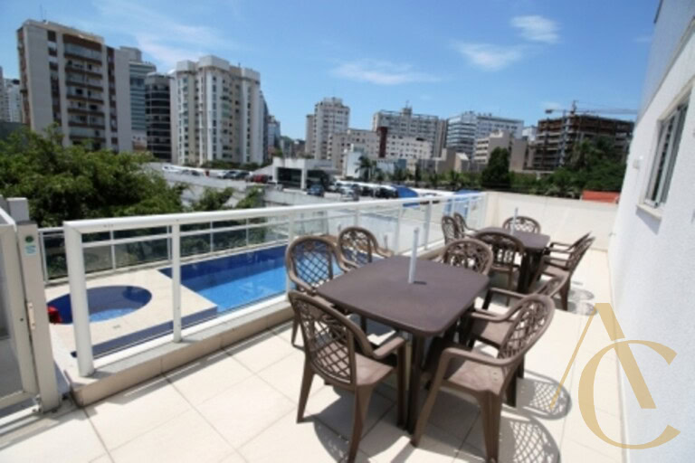 Apartamento/duplex à venda –  2 suítes – Centro – Florianópolis/SC.