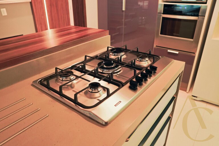 Apartamento/duplex à venda –  2 suítes – Centro – Florianópolis/SC.