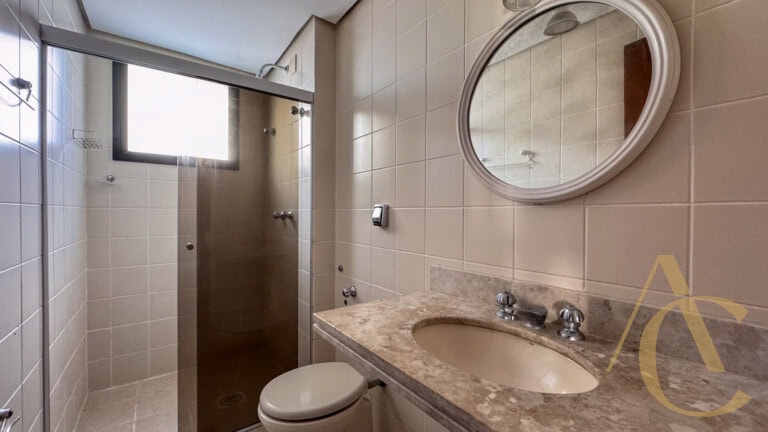 Apartamento à venda – 4 quartos sendo 1 suíte – Centro – Florianópolis,SC.