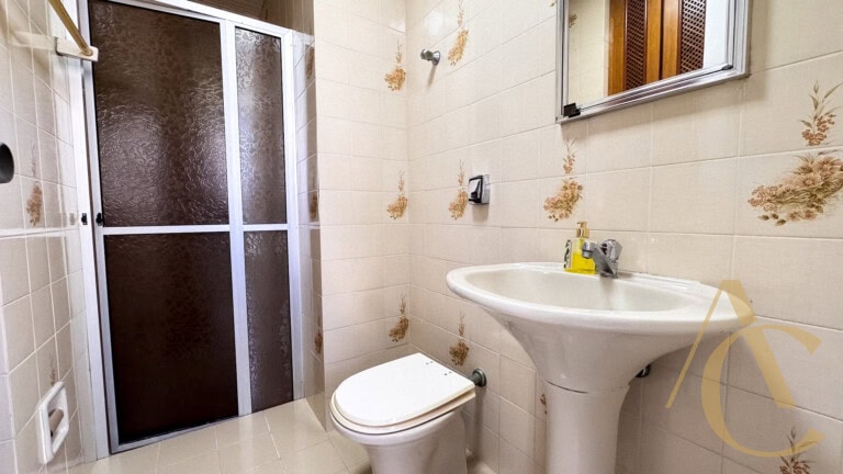 Apartamento à venda – 2 quartos sendo 1 suíte – Centro – Florianópolis/SC.