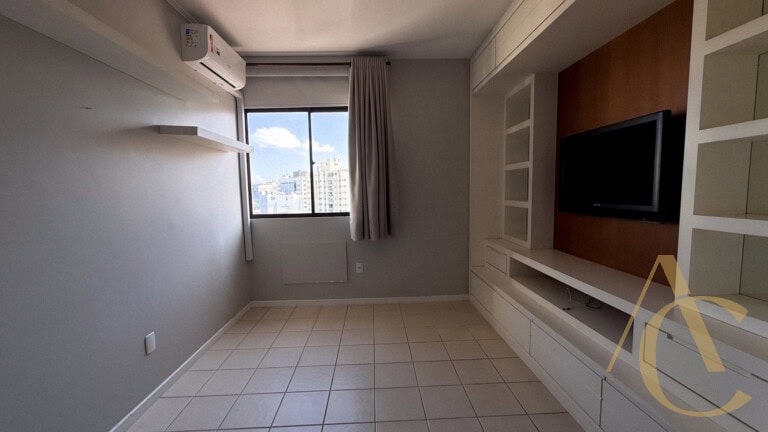 Apartamento à venda – 2 quartos sendo 1 suíte – Centro – Florianópolis/SC.