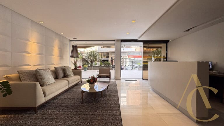 Apartamento à venda – 4 quartos sendo 1 suíte – Centro – Florianópolis,SC.