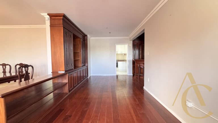 Apartamento à venda – 2 quartos sendo 1 suíte – Centro – Florianópolis/SC.